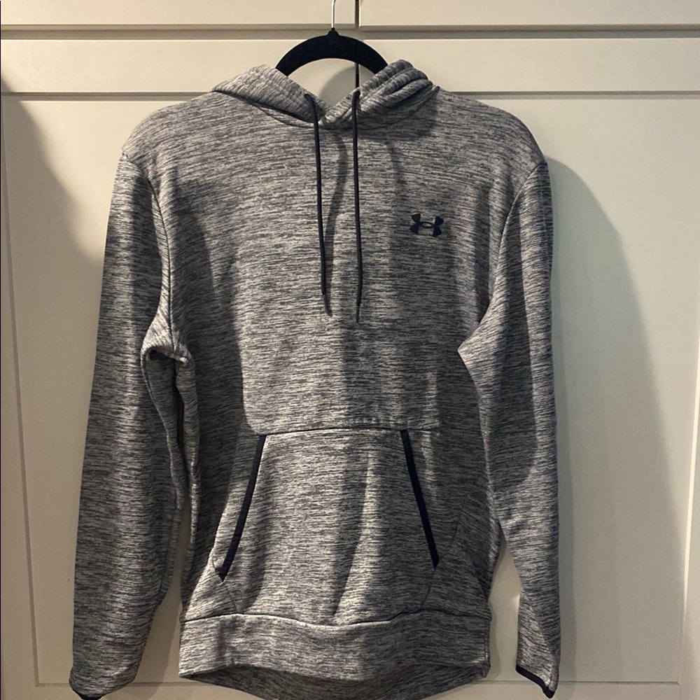 Under Armour Gray Sweatshirt with Cozy Fit